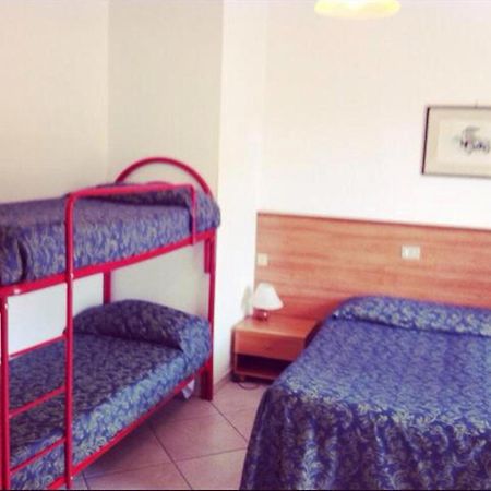 Hotel La Conchiglia Марчиана-Марина Экстерьер фото