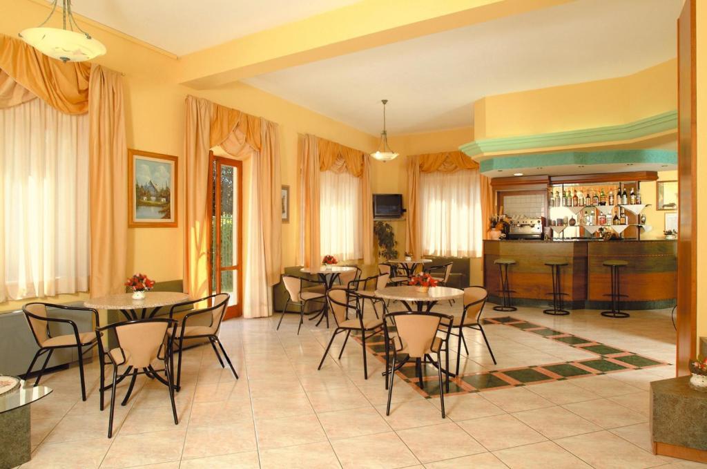 Hotel La Conchiglia Марчиана-Марина Экстерьер фото