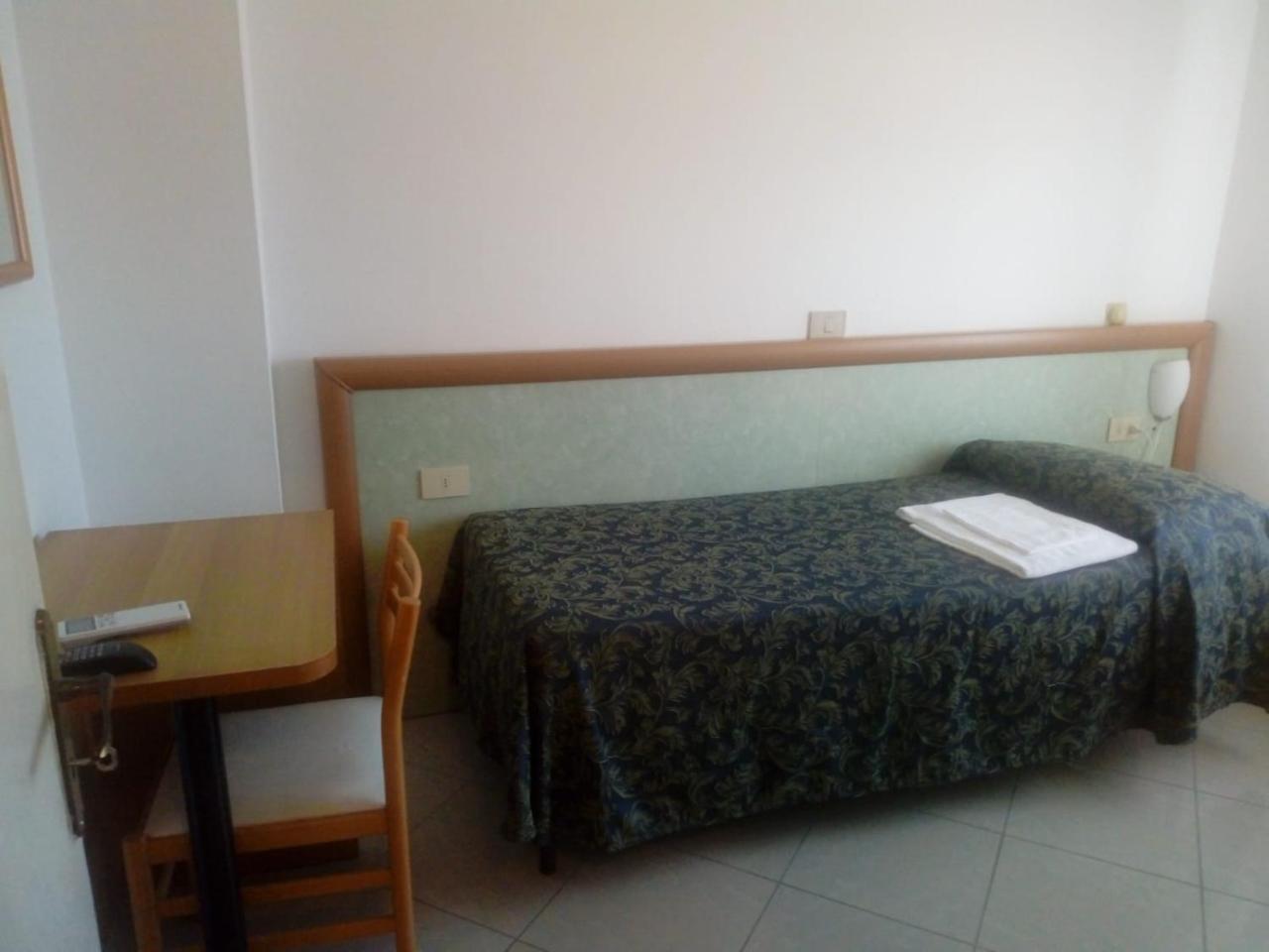 Hotel La Conchiglia Марчиана-Марина Экстерьер фото
